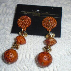 Vintage Clip on dangle brown earrings